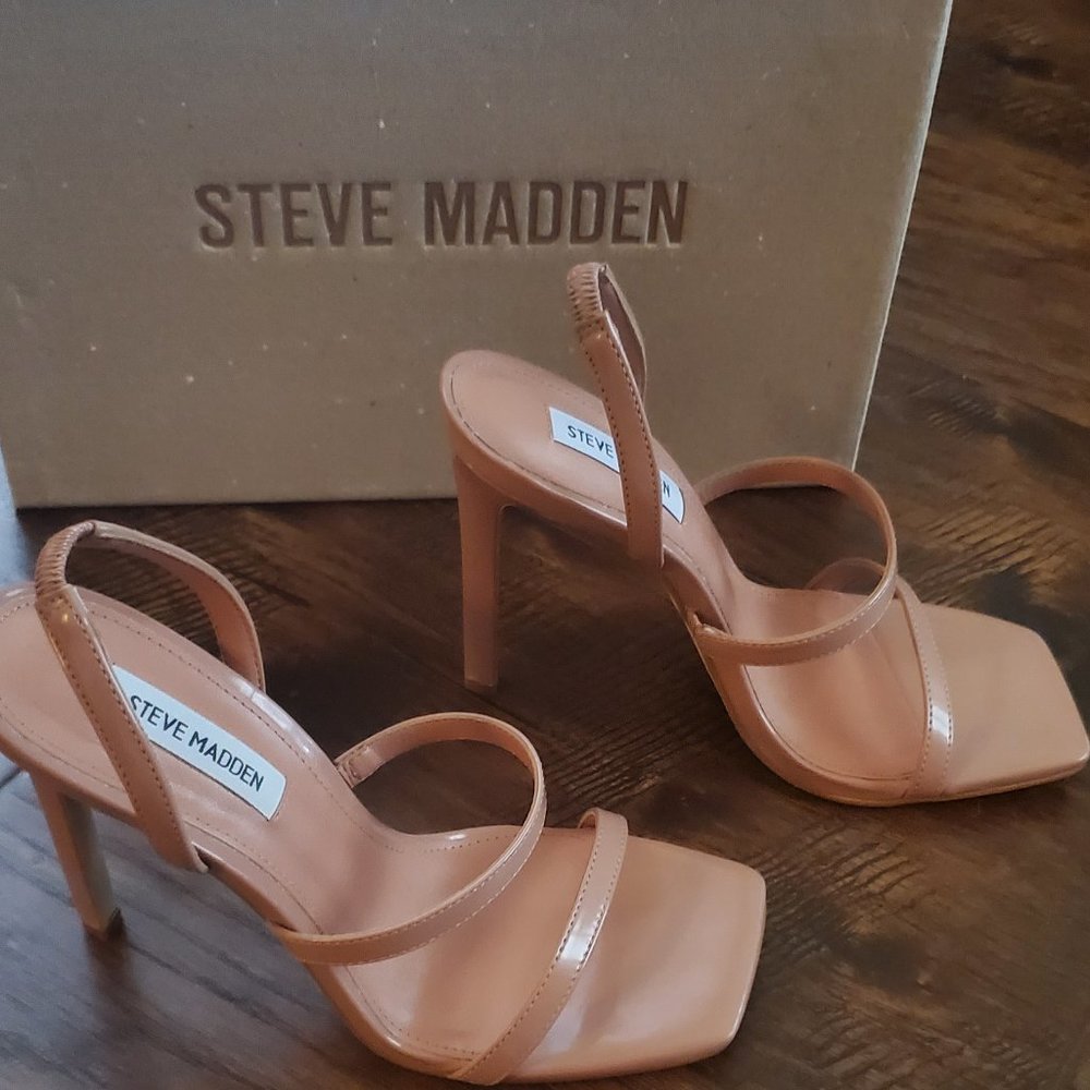 Steve Madden Grade Heel in Blush Patent